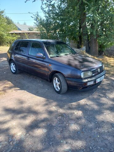 сиденья голф: Volkswagen Golf: 1992 г., 1.8 л, Механика, Бензин, Седан