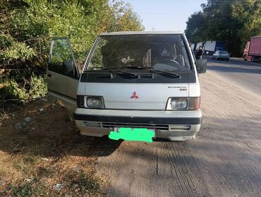 Mitsubishi: Mitsubishi L300: 1990 г., 2 л, Механика, Бензин, Бус