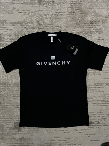 футболки летучая мышь: Мужская футболка, XL (EU 42), Givenchy, Новый