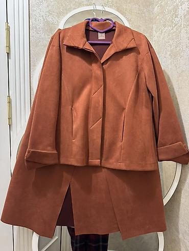 loreta turkey: Костюм из мягкого замша/замши в терракотовом цвете: укороченный пиджак — 1