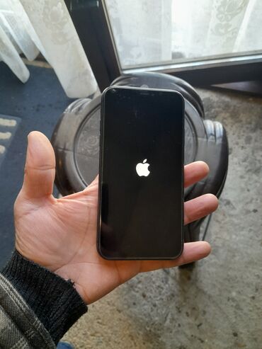 Apple iPhone: Apple iPhone iPhone 11, 64 GB, Crn, Otisak prsta, Face ID — 2