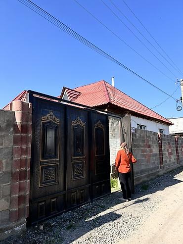 модулный домик: СРОЧНО ОЧЕНЬ СРОЧНО ПРОДАМ Дом с участком в закрытом дворе - — 4