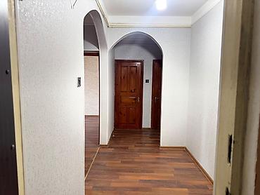 masazirda ev: Bakı, Hövsan qəs., 2 otaqlı, Köhnə tikili, m. Əhmədli, 72 kv. m — 1