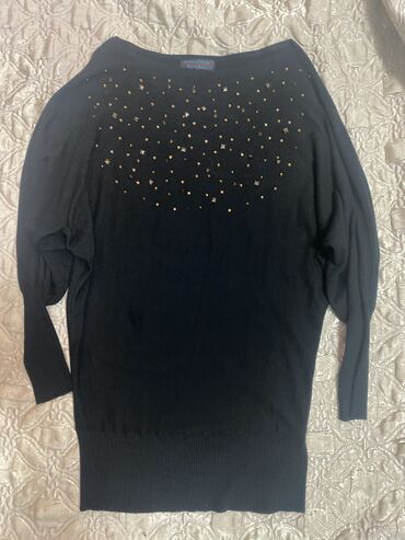 рубашки туники женские: Кофта- туника на 48-50 размер. Цена 780сом