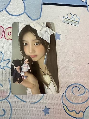 oyuncaq kran: Məhsul: ILLIT – “NOT CUTE ANYMORE” temalı Little Mimi mini kukla və — 1