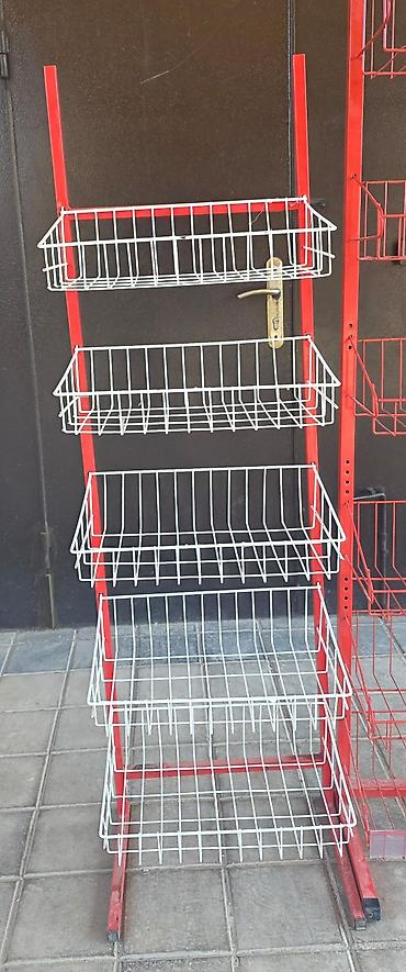 Оборудование для магазинов: Vitrinler satılır, balaca ağ 18 AZN, biraz böyük 20 AZN, ən böyük 35 — 1