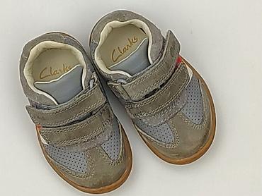 kurtka pull bear: Buciki niemowlęce, Clarks, 18, stan - Bardzo dobry — 1