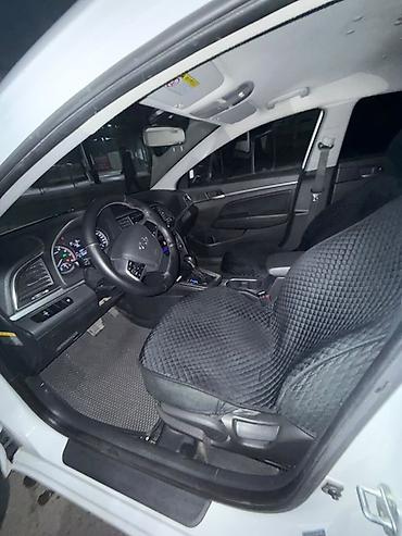 225 35 18: Hyundai Elantra: 2017 г., 1.6 л, Автомат, Бензин, Седан — 7