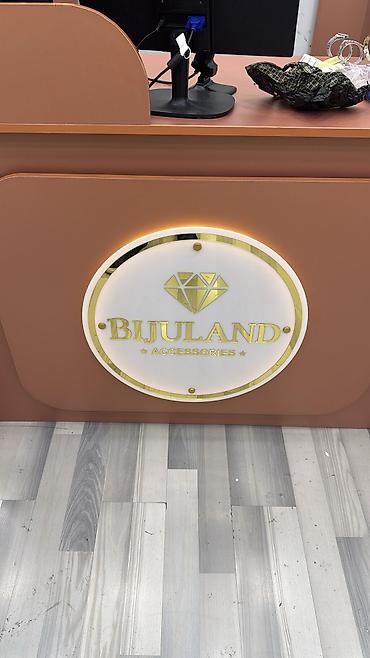 hava üfürən: Hər növ reklam işləri - Qabarıq hərflər: işıqlı, keyfiyyətli həllər; — 4