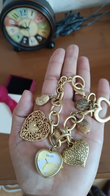 перстень золото: Часы браслеты оригинальные,новые, привозные в золотом цвете