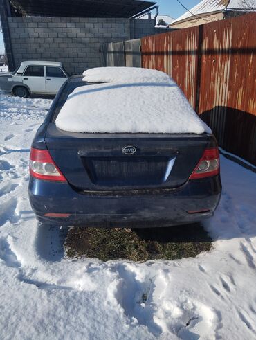 BYD: BYD : 2008 г., 1.6 л, Механика, Бензин, Седан