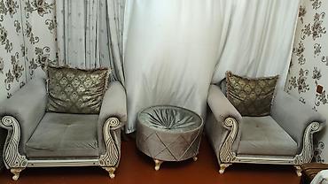 divan kohnə: Klassik üslubda, zərif oyma detallı salon dəsti. Tərkib: - 3 nəfərlik — 3