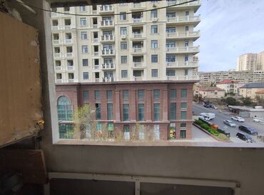 Uzunmüddətli kirayə mənzillər: Yasamal rayonu Əhməd Cəmil küçəsində Elmlər Akademisyası metrosuna 10 -da lalafo.az — 11 Uzunmüddətli kirayə mənzillər: Yasamal rayonu Əhməd Cəmil küçəsində Elmlər Akademisyası metrosuna 10 — 11