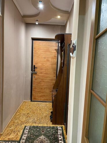 сниму квартиру в центре: 3 комнаты, Риэлтор, Без подселения, С мебелью полностью