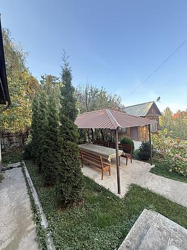 купить дачу в районе г бишкек: 4 комнаты, 200 м², 10 соток, Электричество, Горячая вода, Холодная вода — 5