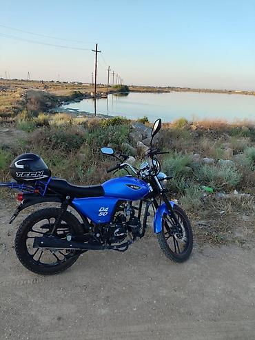 49 kub motosiklet: MSK D4 50 motosiklet - Rəng: mavi - Model üzərində “MSK” emblemi və — 1