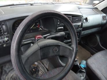 за обе: Volkswagen Golf: 1993 г., 1.6 л, Механика, Бензин, Хэтчбэк