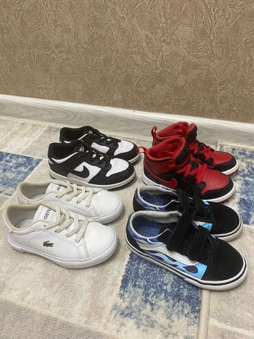 детская обувь для мальчиков: Классные фирменные детские кроссовки, все оригинал, куплены в Дубае