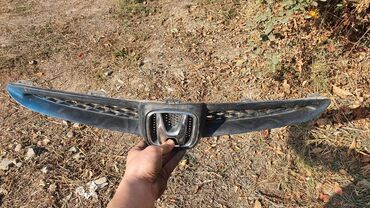 полировщик авто: Радиатор торлору Honda 2003 г., Колдонулган, Оригинал