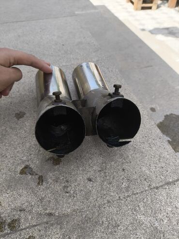 saipa ehtiyat hisseleri: İşlənmiş vəziyyətdə olan, paslanmayan metaldan hazırlanmış iki ədəd