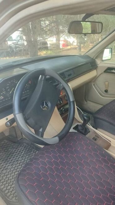 блины на мерс: Mercedes-Benz W124: 1987 г., 2.3 л, Механика, Бензин, Седан
