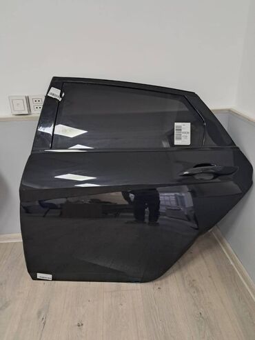 Левая задняя, Hyundai Elantra 2023 г.