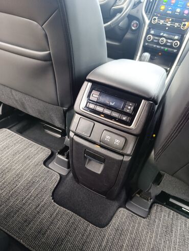 Subaru: Subaru Ascent: 2019 г., 2.4 л, Автомат, Бензин, Кроссовер — 10