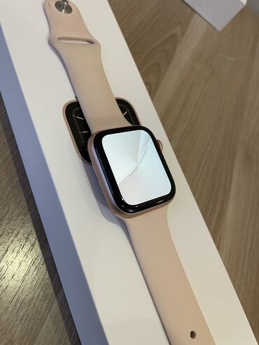 золотой колье: Apple Watch 5 44mm. Gold. В комплекте родная коробка, зарядка, ремешок