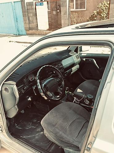 Volkswagen: Volkswagen Vento: 1996 г., 1.8 л, Механика, Бензин, Седан — 8