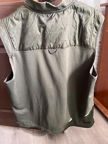 курти: Мужская куртка, 2XL, Puma, Б/у, цвет - Зеленый, Платная доставка — 3