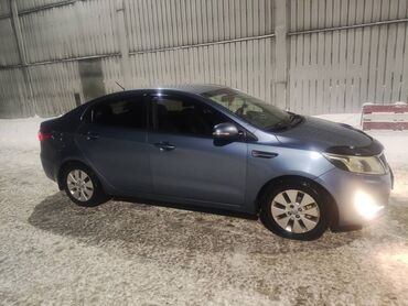 купить маленькую машину недорого: Kia Rio: 2014 г., 1.6 л, Автомат, Бензин, Седан