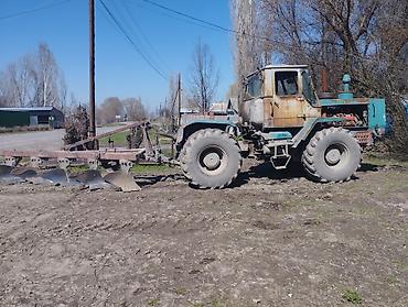 Другие тракторы: Продается трактор т-150 с плугом 5 -ти корпусный мала.Трактор в — 8