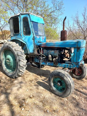 трактор 40 т: Трактор 160миң кеми бар
Комбайн 120 миң