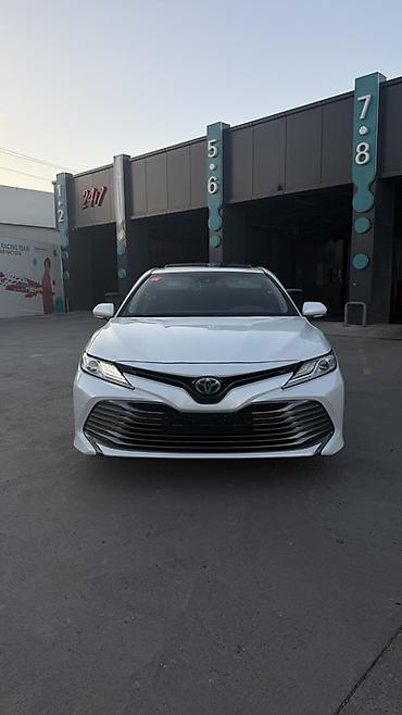 camry 55 exclusive: Toyota Camry: 2019 г., 2.5 л, Гибрид, Седан — 3