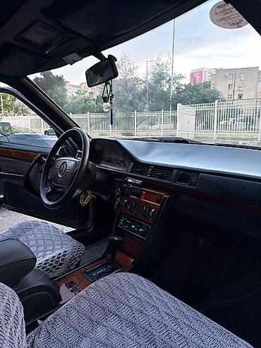 w124 coupe: Mercedes-Benz W124: 2.5 l | 1993 il Sedan — 6