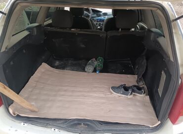 Ford: Ford Focus Wagon – ağ rəng, universal kuzov. Xüsusiyyətlər: - Geniş -da lalafo.az — 2 Ford: Ford Focus Wagon – ağ rəng, universal kuzov. Xüsusiyyətlər: - Geniş — 2