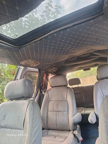 Kia: Kia Carnival: 2000 г., 2.5 л, Механика, Бензин, Минивэн — 9