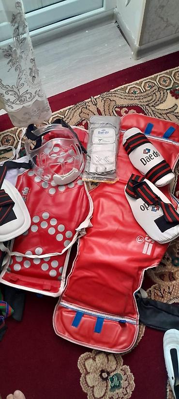 magic mask: Taekvondo üçün tam avadanlıq dəsti Brendlər: Daedo, Adidas (kəmərlər) — 2
