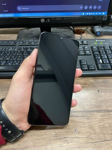 a50 ekrani: Samsung A50, 64 GB, rəng - Qara, İki sim kartlı