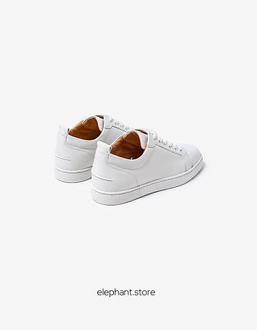 z maks: 🚸 Louboutin x Louis Junior 💸price - 1980 📐: 39-47 🧩 качество — 3