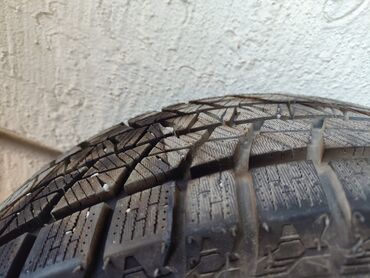 Шиналар 215 / 55 / R 17, Кыш, Колдонулган, Жеңил унаалар, Кытай, Kumho