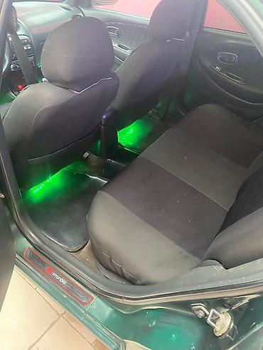 Hyundai: Hyundai Elantra: 1.6 l | 1997 il Universal — 13