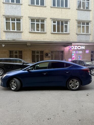 Hyundai: Hyundai Elantra: 2018 г., 2 л, Автомат, Бензин, Седан — 5