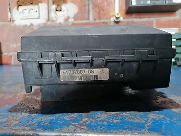 motorcycle: Kutija osigurača – Fiat Grande Punto Opis: - Spoljašnja/engine bay — 2
