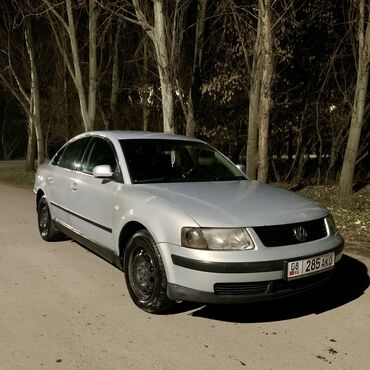 двигател пасат: Volkswagen Passat: 1999 г., 1.8 л, Механика, Бензин, Седан