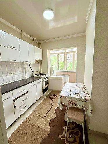 3 ком 105 серия: 2 комнаты, 50 м², Юг-2 мкр 105 серия, 3 этаж, Свежий ремонт — 1