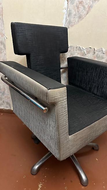 Salon, tibbi mebel: İşlənmiş, Saç kəsimi kreslosu — 5