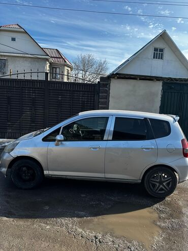 Honda: Honda Fit: 2002 г., 1.3 л, Вариатор, Бензин, Хэтчбэк