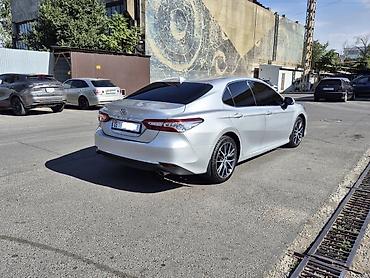 2 4 д: Toyota Camry: 2021 г., 2.5 л, Автомат, Бензин, Седан — 3