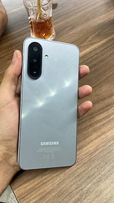 tap az ikinci el: Samsung Galaxy A17, 128 GB, rəng - Ağ, İki sim kartlı — 1
